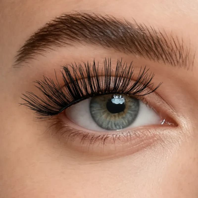 Enchanted Light Lash